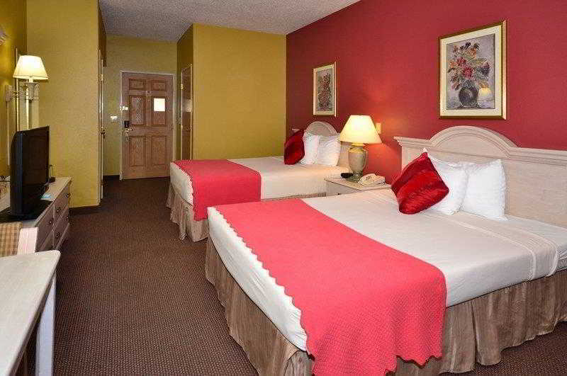 Best Western Plus Des Moines West Inn & Suites Clive Δωμάτιο φωτογραφία