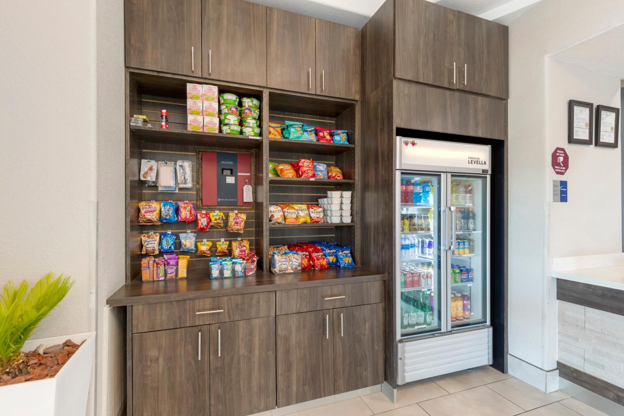 Best Western Plus Des Moines West Inn & Suites Clive Εξωτερικό φωτογραφία
