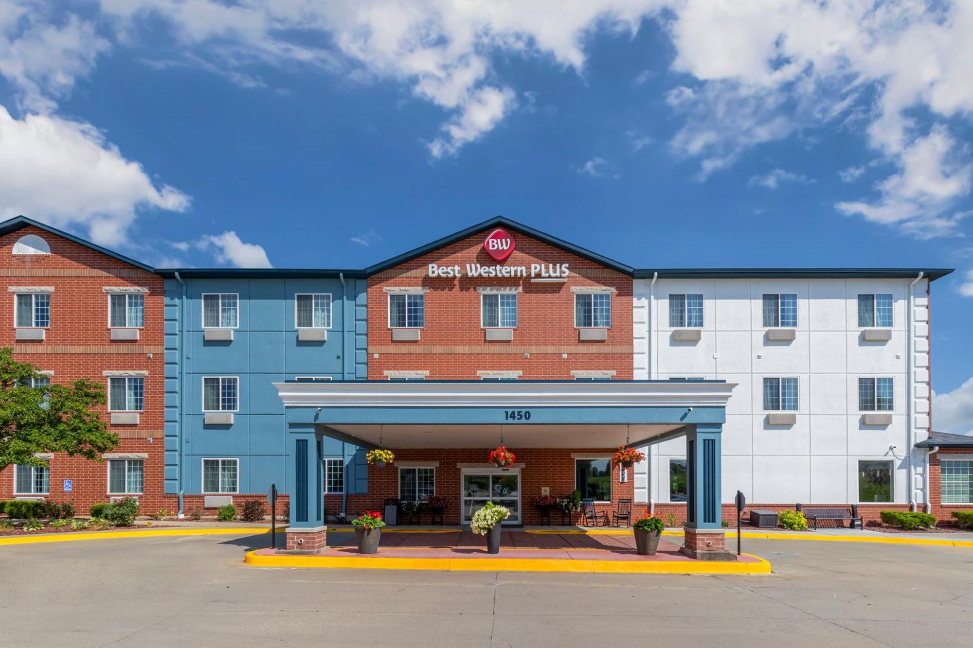 Best Western Plus Des Moines West Inn & Suites Clive Εξωτερικό φωτογραφία