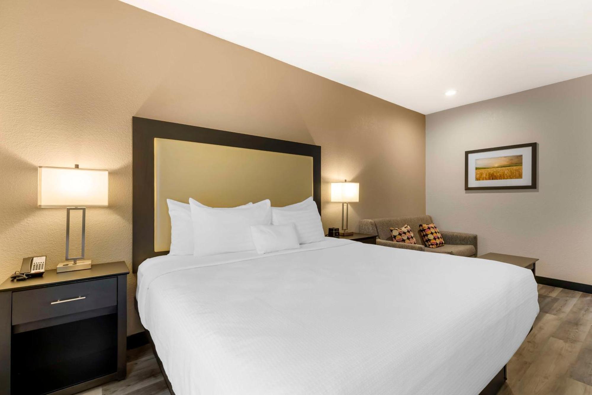 Best Western Plus Des Moines West Inn & Suites Clive Εξωτερικό φωτογραφία