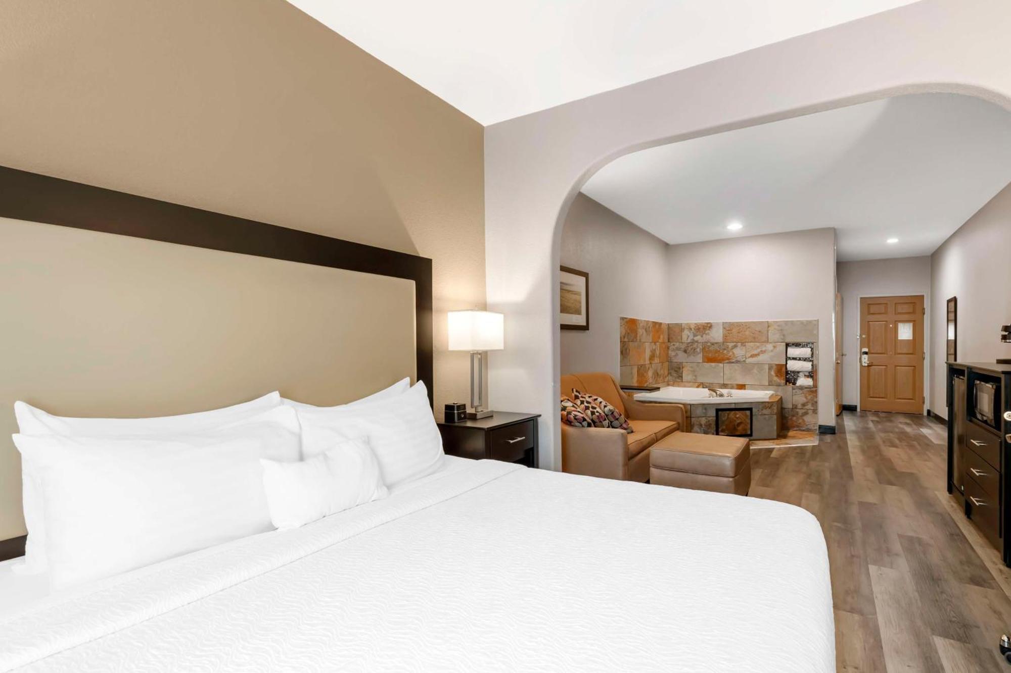 Best Western Plus Des Moines West Inn & Suites Clive Εξωτερικό φωτογραφία