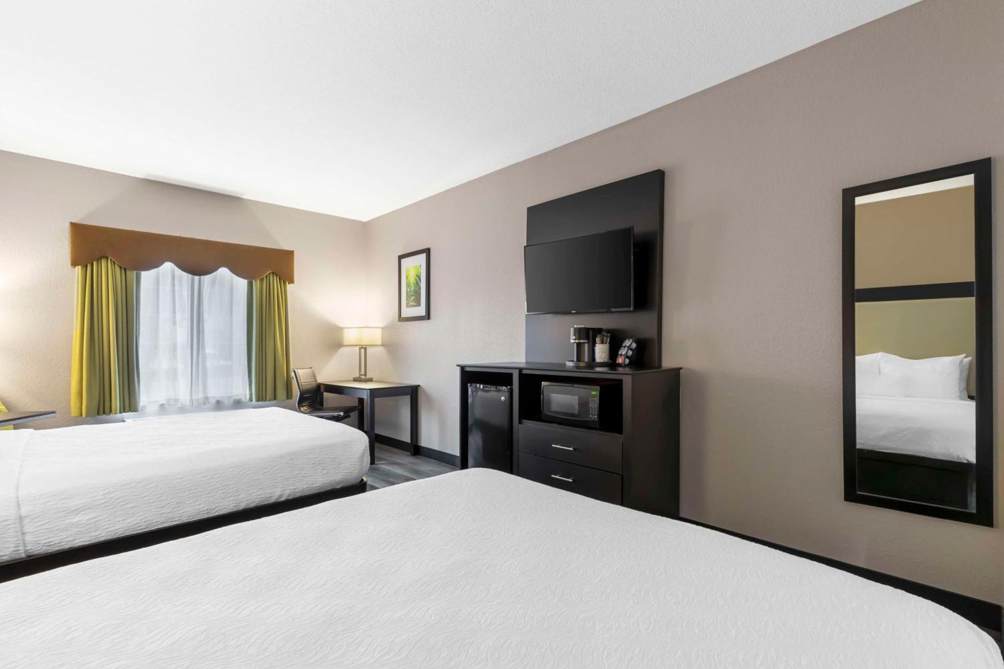 Best Western Plus Des Moines West Inn & Suites Clive Εξωτερικό φωτογραφία