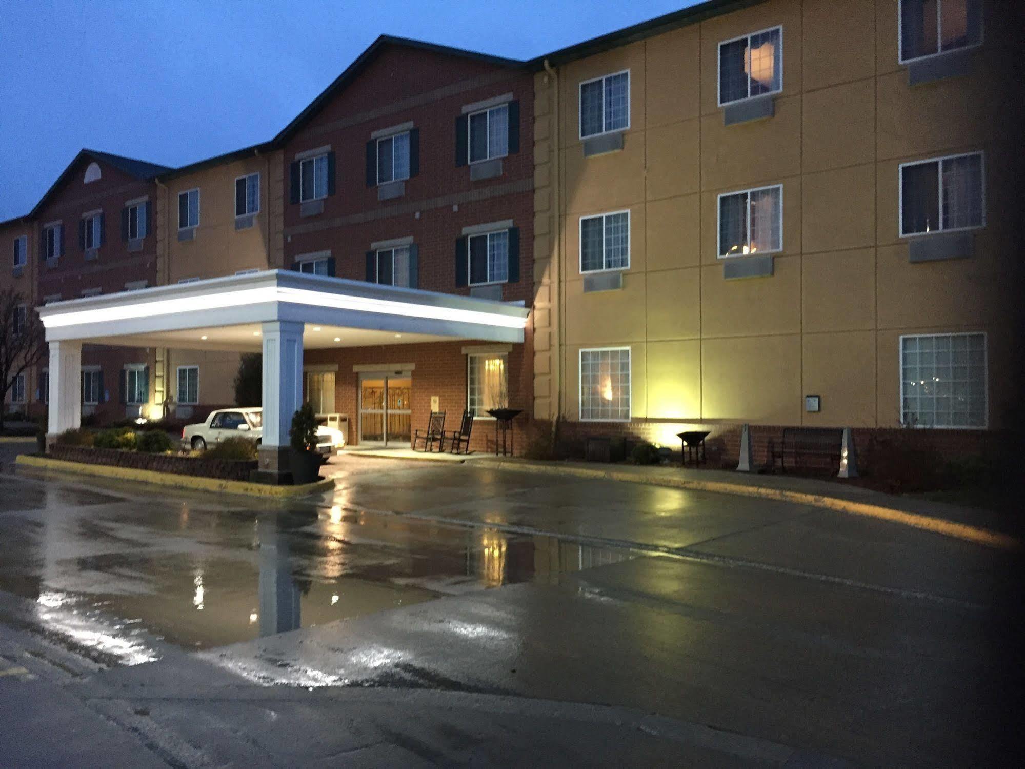 Best Western Plus Des Moines West Inn & Suites Clive Εξωτερικό φωτογραφία